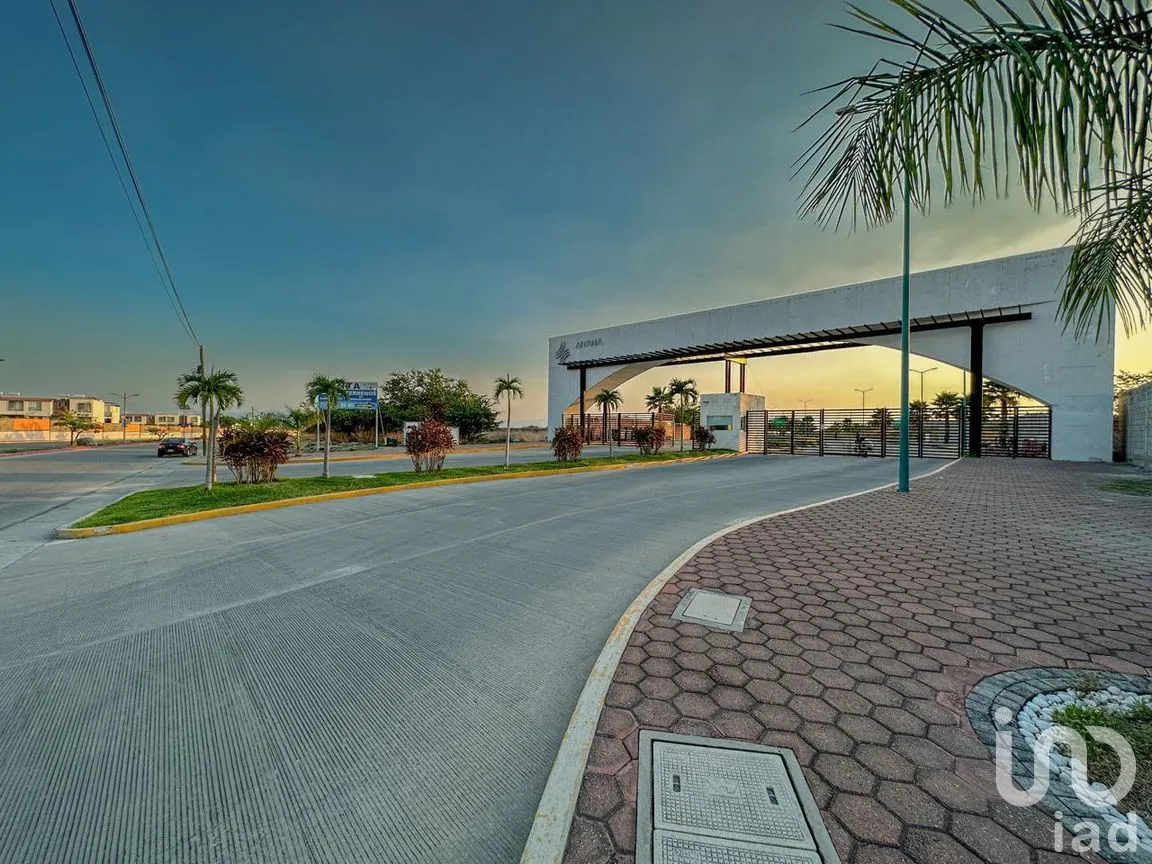 Terreno en Venta en Club de Golf Santa Fe, Xochitepec, Morelos | NEX-294103 | iad México | Foto 1 de 19