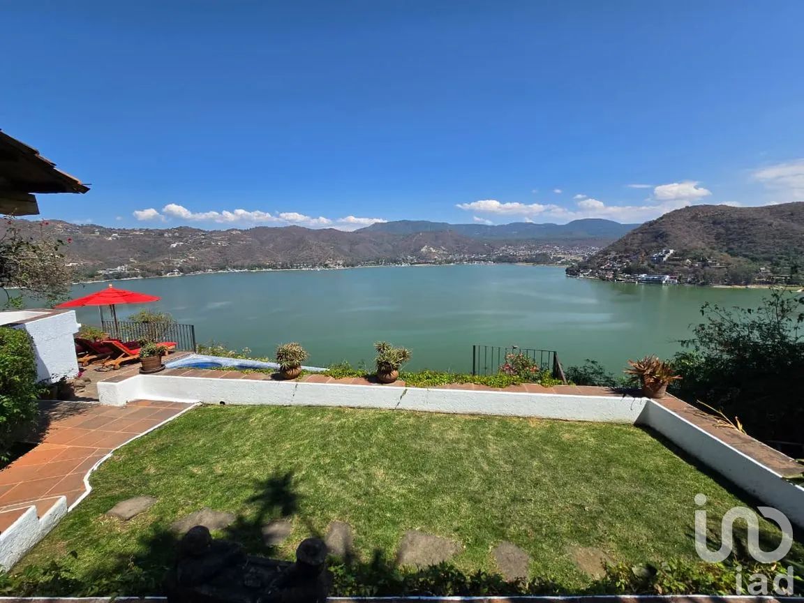 Casa en Venta en La Peña, Valle de Bravo, México | NEX-293406 | iad México | Foto 15 de 20