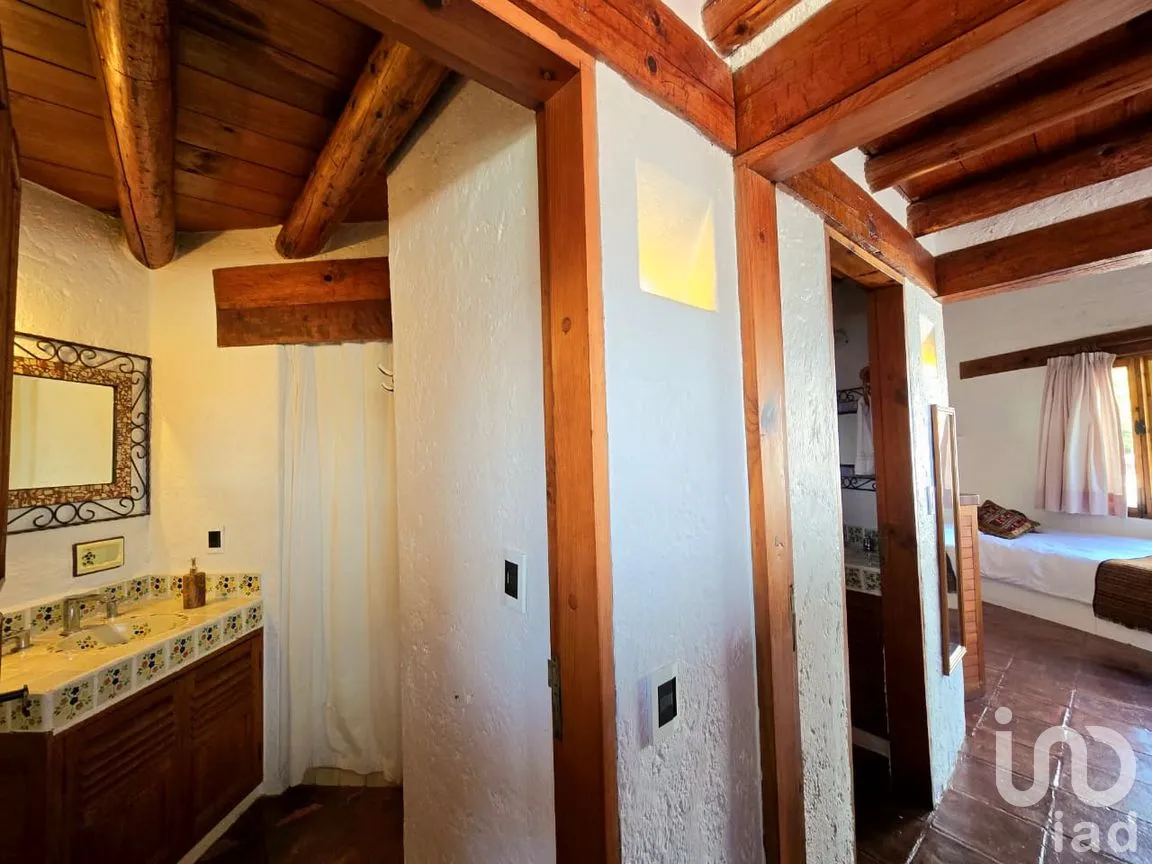 Casa en Venta en La Peña, Valle de Bravo, México | NEX-293406 | iad México | Foto 19 de 20