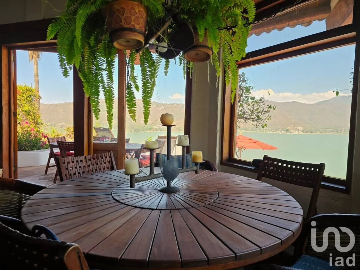 Casa en Venta en La Peña, Valle de Bravo, México | NEX-293406 | iad México | Foto 10 de 20