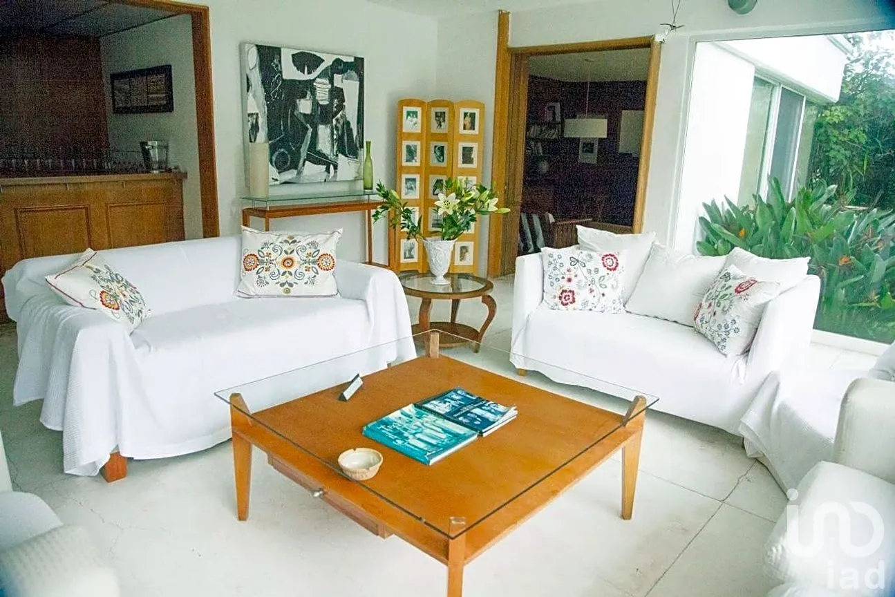 Casa en Renta en Jardines de Ahuatepec, Cuernavaca, Morelos | NEX-305111 | iad México | Foto 2 de 38