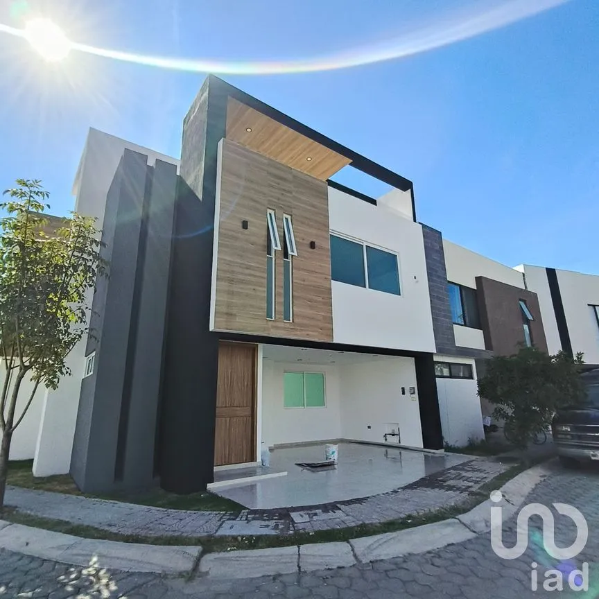Casa en Venta en Santa Clara Ocoyucan, Ocoyucan, Puebla | NEX-292133 | iad México | Foto 2 de 24