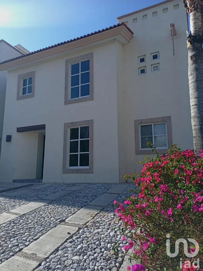 Casa en Venta en Centro Sur, Querétaro, Querétaro | NEX-295158 | iad México | Foto 1 de 21