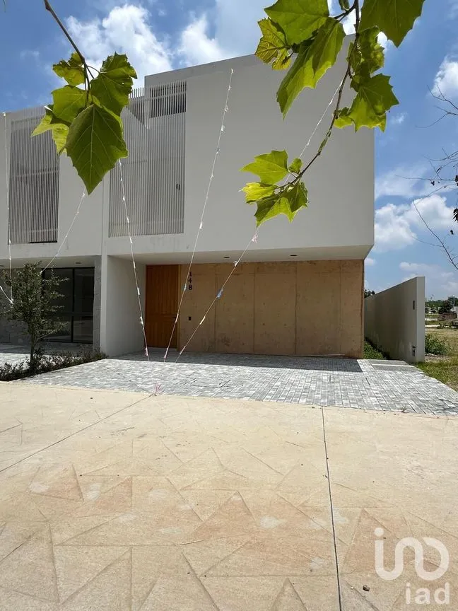 Casa en Venta en Bosques Vallarta, Zapopan, Jalisco | NEX-296034 | iad México | Foto 1 de 16