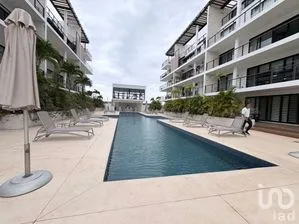 NEX-301477 - Departamento en Renta, con 3 recamaras, con 3 baños, con 159 m2 de construcción.