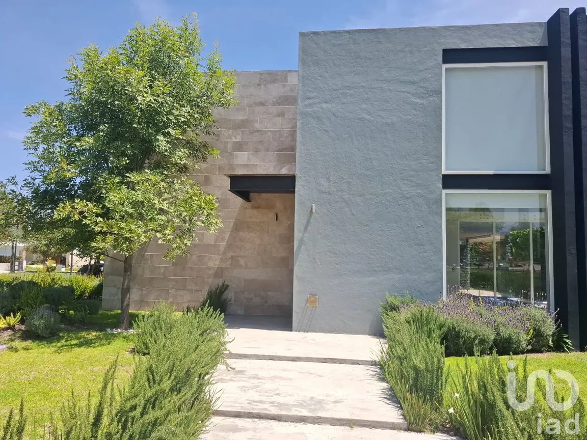 Casa en Renta en El Campanario, Querétaro, Querétaro | NEX-304388 | iad México | Foto 8 de 37