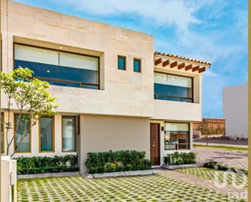NEX-294459 - Casa en Venta, con 3 recamaras, con 3 baños, con 170 m2 de construcción en Lomas Virreyes, CP 52227, México.