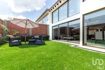 NEX-294793 - Casa en Venta, con 3 recamaras, con 3 baños, con 234 m2 de construcción en Lomas Virreyes, CP 52227, México.