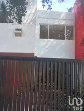 NEX-221767 - Casa en Renta, con 3 recamaras, con 1 baño, con 217 m2 de construcción en Villa Coapa, CP 14390, Ciudad de México.