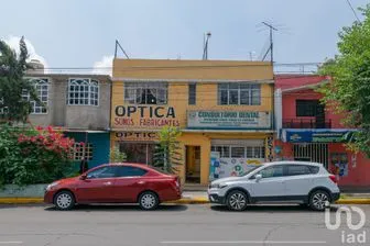 NEX-149973 - Casa en Venta, con 4 recamaras, con 4 baños, con 255 m2 de construcción.