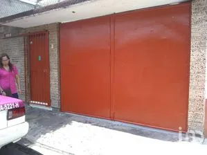 NEX-32705 - Casa en Renta, con 4 recamaras, con 2 baños, con 221 m2 de construcción en Ampliación Paraje San Juan, CP 09839, Ciudad de México.