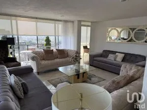 NEX-298558 - Departamento en Renta, con 3 recamaras, con 2 baños, con 235 m2 de construcción.