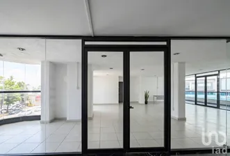 NEX-300956 - Local en Renta, con 120 m2 de construcción.