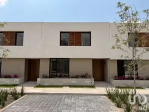 NEX-300417 - Casa en Venta, con 3 recamaras, con 3 baños, con 150 m2 de construcción.