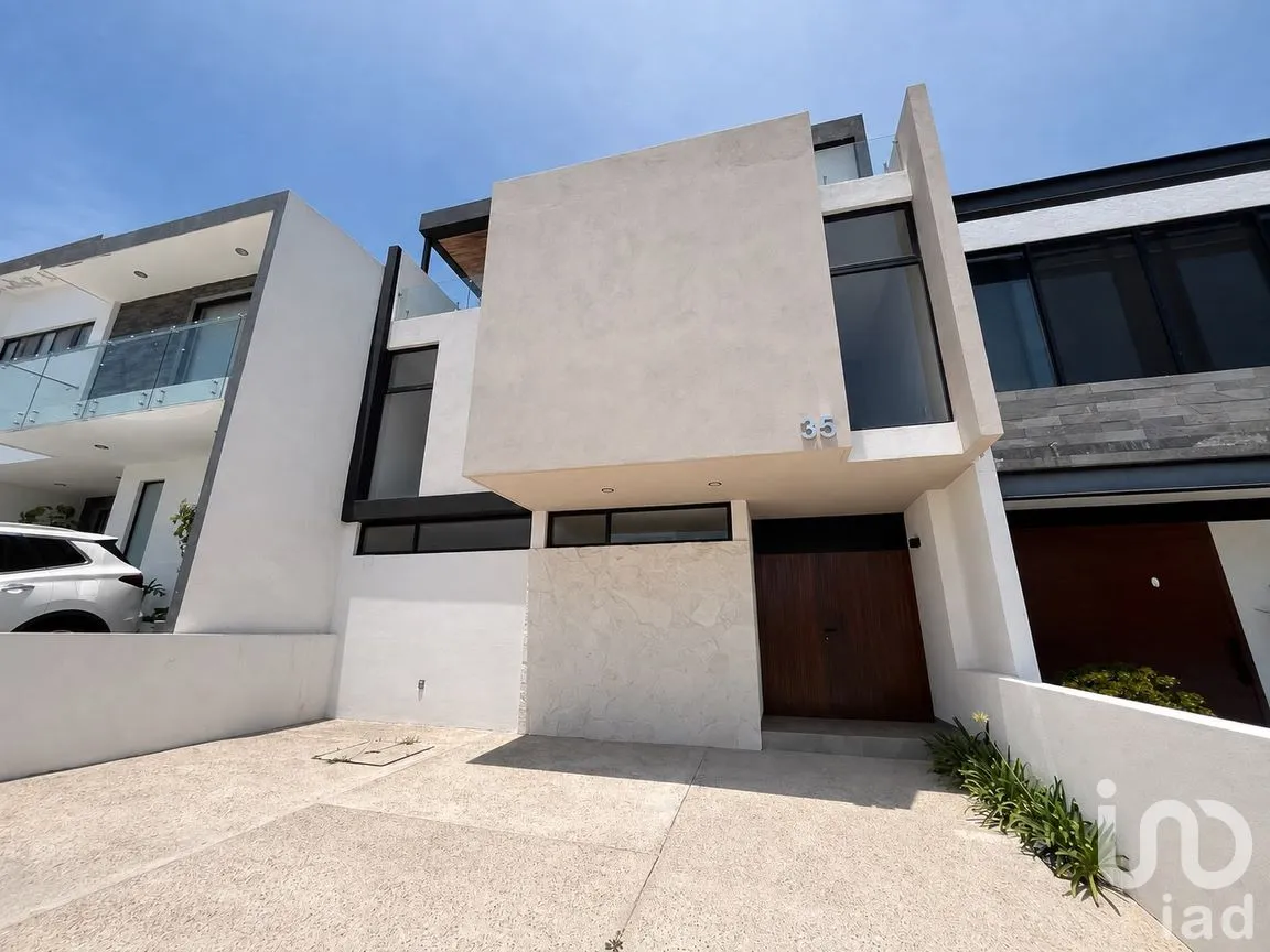 Casa en Venta en Zibatá, El Marqués, Querétaro | NEX-304944 | iad México | Foto 1 de 24
