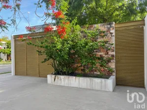 NEX-302690 - Casa en Venta, con 3 recamaras, con 3 baños, con 190 m2 de construcción.