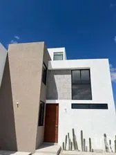 NEX-303861 - Casa en Venta, con 3 recamaras, con 3 baños, con 160 m2 de construcción.