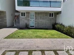 NEX-301753 - Departamento en Renta, con 2 recamaras, con 2 baños, con 181 m2 de construcción.