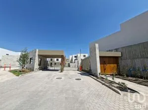 NEX-302098 - Departamento en Venta, con 2 recamaras, con 2 baños, con 95 m2 de construcción.
