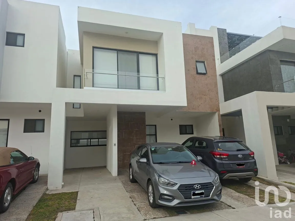 Casa en Renta en Altos Juriquilla, Querétaro, Querétaro | NEX-305708 | iad México | Foto 2 de 15