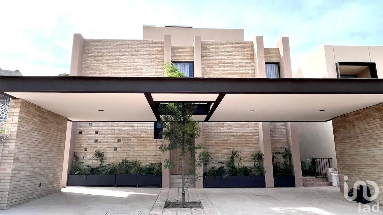 Casa en Venta en Altozano el Nuevo Querétaro, Querétaro, Querétaro | NEX-306432 | iad México | Foto 1 de 18