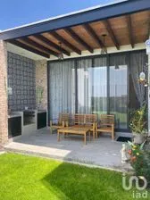 NEX-304218 - Casa en Venta, con 2 recamaras, con 2 baños, con 172 m2 de construcción.