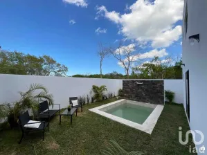 NEX-144638 - Casa en Venta, con 4 recamaras, con 4 baños, con 221 m2 de construcción en Misnébalam, CP 97308, Yucatán.