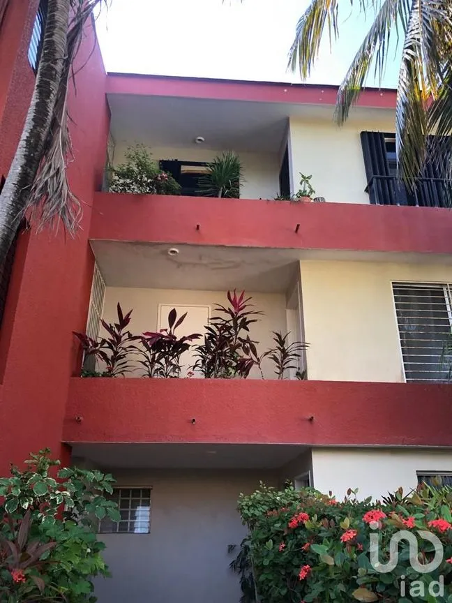 Casa en Renta en Zona Hotelera, Benito Juárez, Quintana Roo | NEX-10370 | iad México | Foto 1 de 21