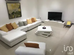 NEX-12217 - Casa en Venta, con 2 recamaras, con 2 baños, con 147 m2 de construcción en Supermanzana 59, CP 77515, Quintana Roo.