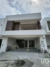 NEX-159084 - Casa en Venta, con 3 recamaras, con 2 baños, con 260 m2 de construcción en El Diamante, CP 29059, Chiapas.