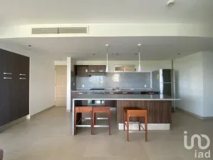 NEX-161306 - Departamento en Venta, con 2 recamaras, con 2 baños, con 118 m2 de construcción en Supermanzana 4 A, CP 77500, Quintana Roo.