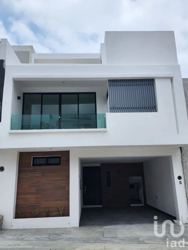 Casa en Venta en El Diamante, Tuxtla Gutiérrez, Chiapas | NEX-181529 | iad México | Foto 1 de 14