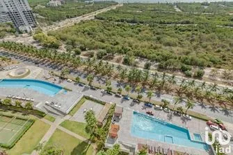 NEX-184929 - Departamento en Venta, con 2 recamaras, con 2 baños, con 99 m2 de construcción.