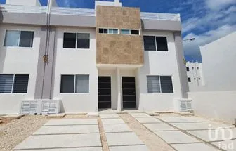 NEX-197001 - Casa en Renta, con 3 recamaras, con 3 baños, con 120 m2 de construcción en Jardines del Sur, CP 77536, Quintana Roo.
