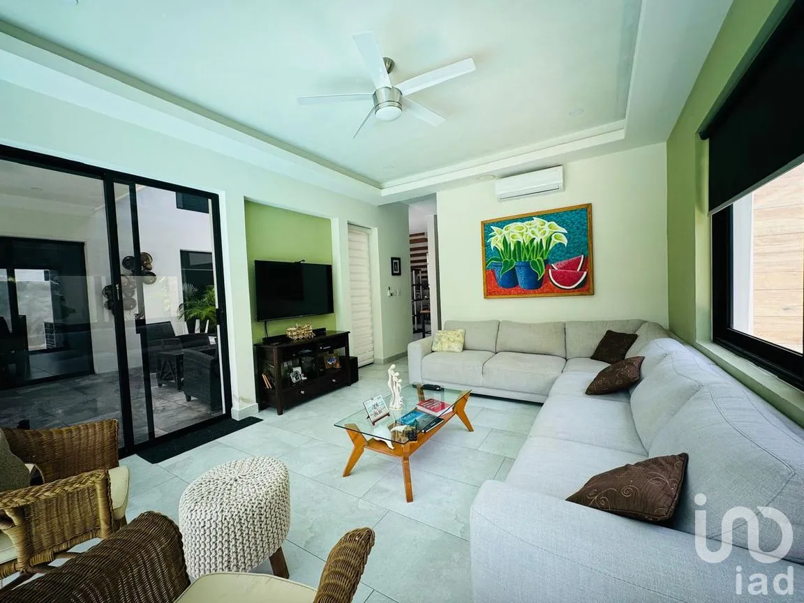 Casa en Venta en Lagos del Sol, Benito Juárez, Quintana Roo | NEX-217623 | iad México | Foto 1 de 18