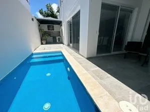 NEX-221576 - Casa en Venta, con 3 recamaras, con 4 baños, con 247 m2 de construcción en Aqua Residencial, CP 77560, Quintana Roo.