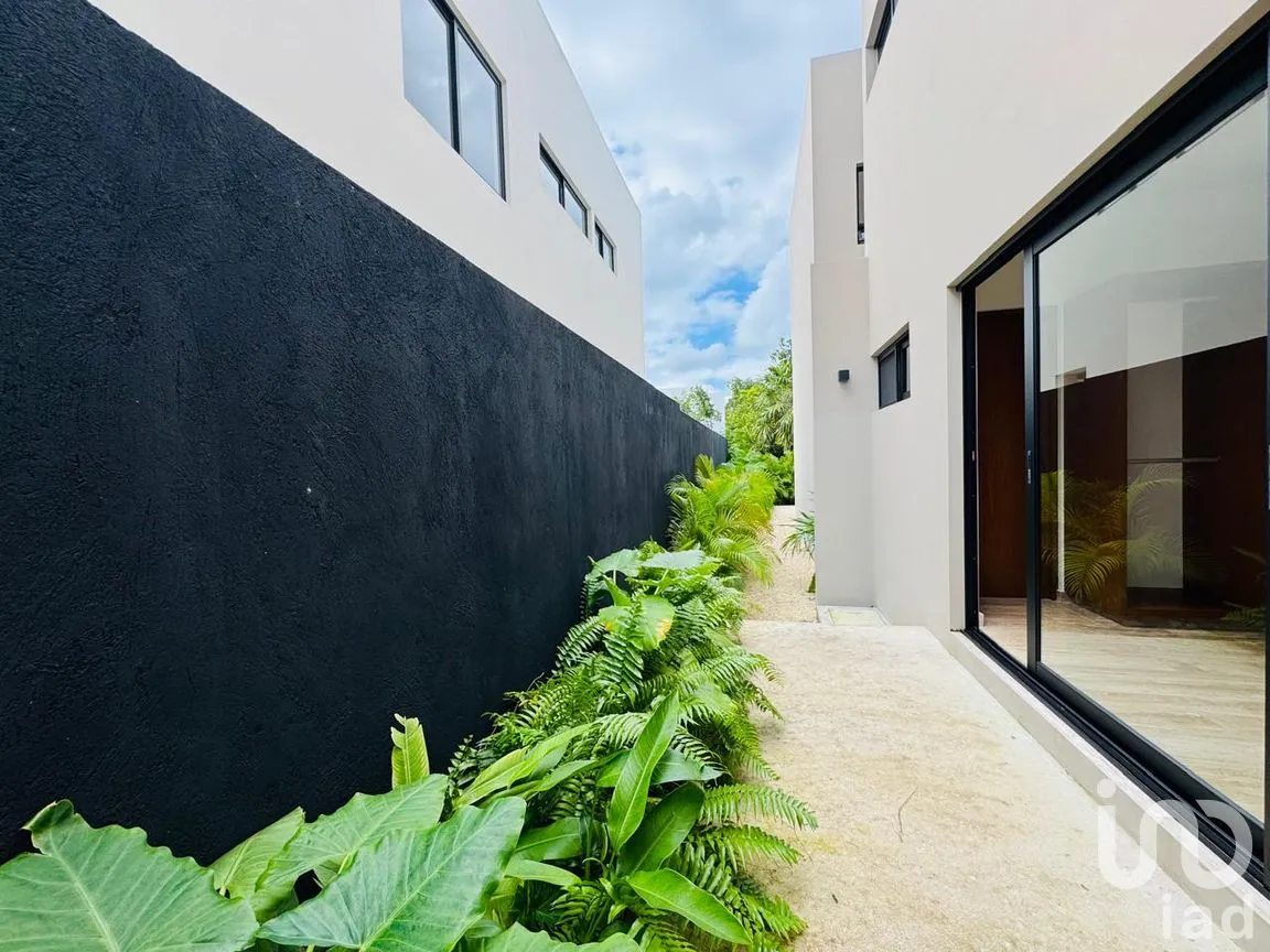 Casa en Venta en Lagos del Sol, Benito Juárez, Quintana Roo | NEX-238291 | iad México | Foto 9 de 30