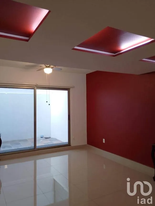 Casa en Venta en Jardines de las Flores, Tuxtla Gutiérrez, Chiapas | NEX-251025 | iad México | Foto 4 de 12
