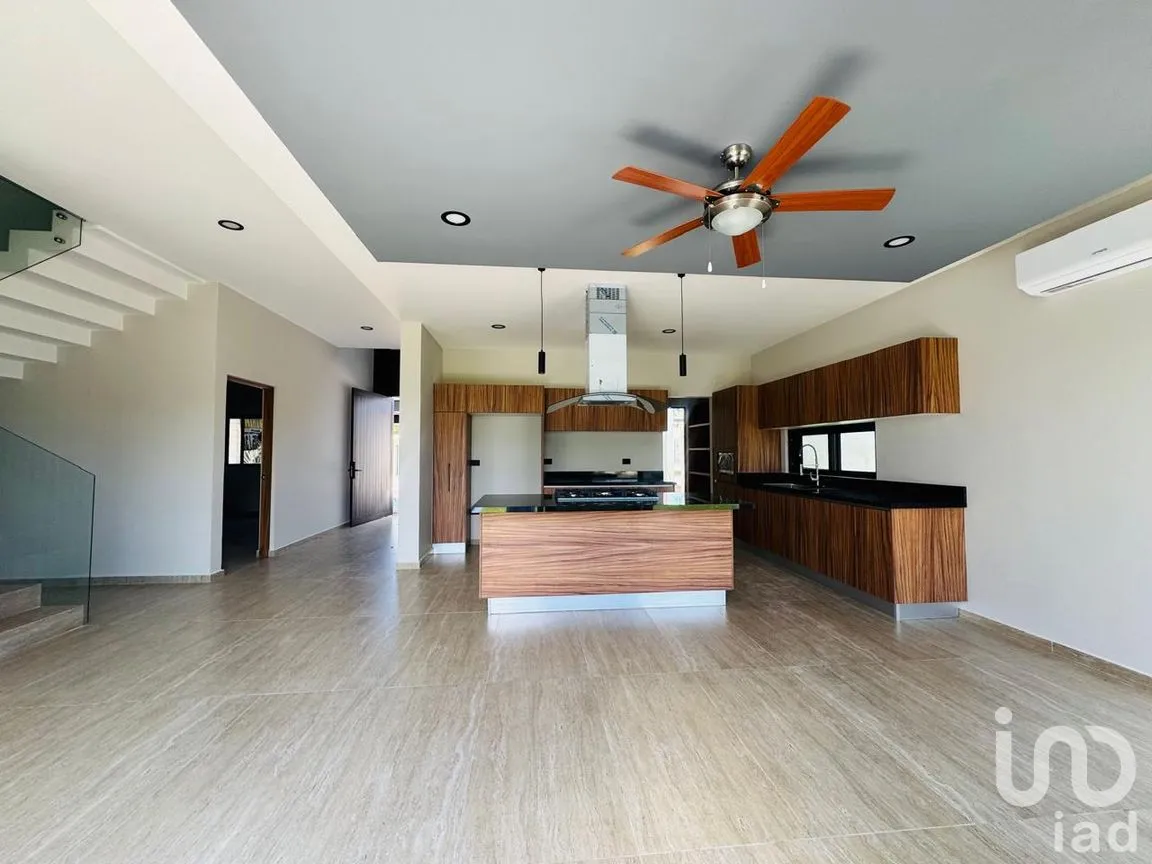 Casa en Venta en Lagos del Sol, Benito Juárez, Quintana Roo | NEX-258340 | iad México | Foto 2 de 20