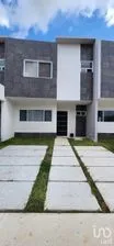 NEX-261837 - Casa en Renta, con 3 recamaras, con 2 baños, con 110 m2 de construcción.