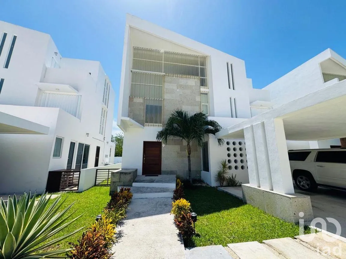 Casa en Venta en Supermanzana 46, Benito Juárez, Quintana Roo | NEX-263023 | iad México | Foto 1 de 26