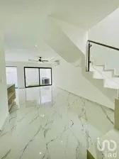 NEX-285334 - Casa en Venta, con 3 recamaras, con 3 baños, con 170 m2 de construcción.