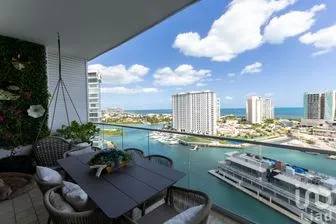 NEX-286781 - Departamento en Venta, con 3 recamaras, con 4 baños, con 247 m2 de construcción.