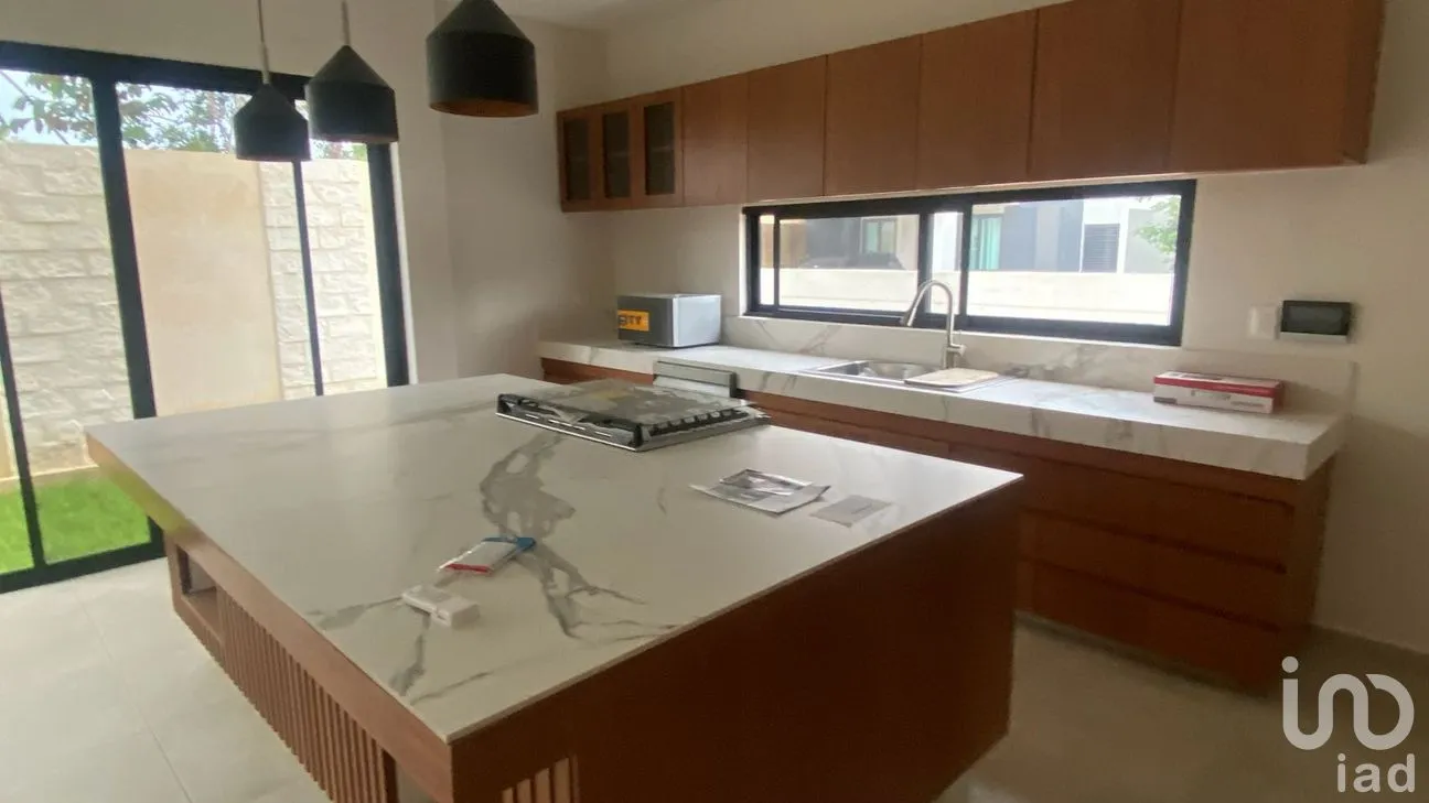 Casa en Venta en Residencial Cumbres, Benito Juárez, Quintana Roo | NEX-290107 | iad México | Foto 3 de 23
