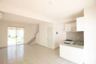 NEX-296436 - Casa en Renta, con 2 recamaras, con 1 baño, con 90 m2 de construcción.