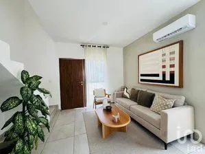 NEX-304819 - Casa en Venta, con 2 recamaras, con 1 baño, con 69 m2 de construcción.
