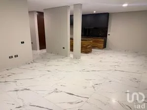 NEX-305578 - Casa en Venta, con 3 recamaras, con 3 baños, con 307 m2 de construcción.