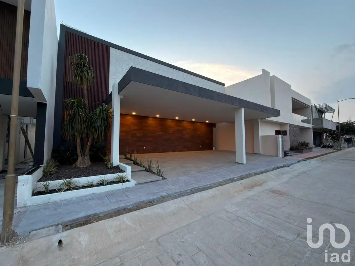 Casa en Venta en Campestre Arenal, Tuxtla Gutiérrez, Chiapas | NEX-308079 | iad México | Foto 1 de 13