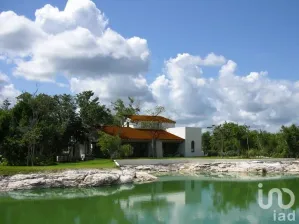NEX-44147 - Terreno en Venta, con 375 m2 de construcción en Cancún (Internacional de Cancún), CP 77569, Quintana Roo.