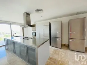NEX-46933 - Casa en Venta, con 2 recamaras, con 2 baños, con 209 m2 de construcción.